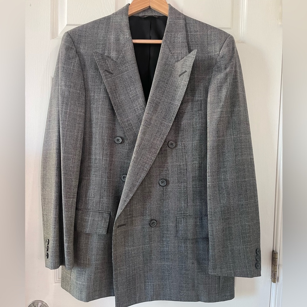Vintage 80s/90s Grey Plaid Women’s Blazer- with Shoulder Pads